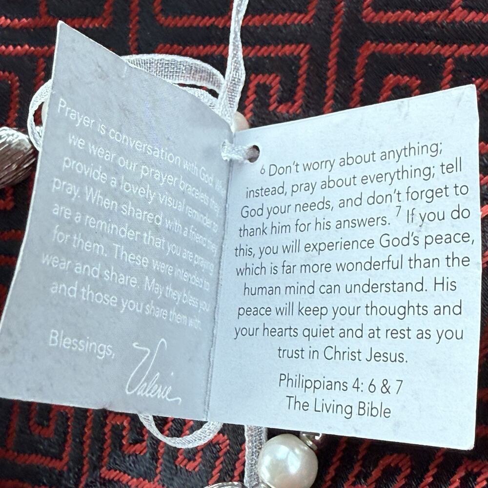 Valerie Parr Hill Faux Pearl Silver Tone Bead Prayer Box Charm Stretch Bracelet - Picture 9 of 9